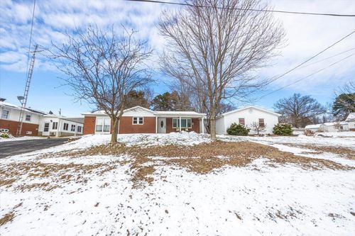 5571 E Vine St, Dubois, IN, 47527-9672 | Card Image