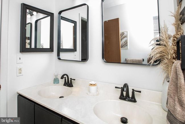 7 Raintree Dr, Townhouse with 2 bedrooms, 2 bathrooms and null parking in Hamilton NJ | Image 24
