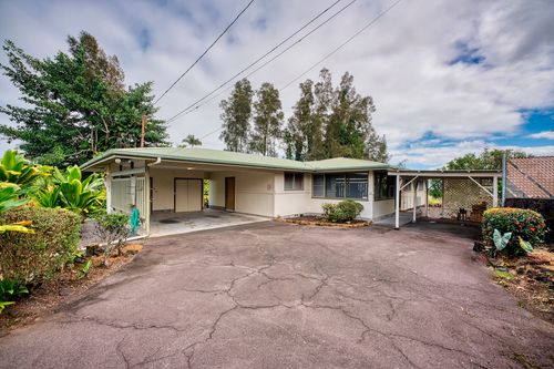 61 Pakalana St, HILO, HI, 96720-1758 | Card Image