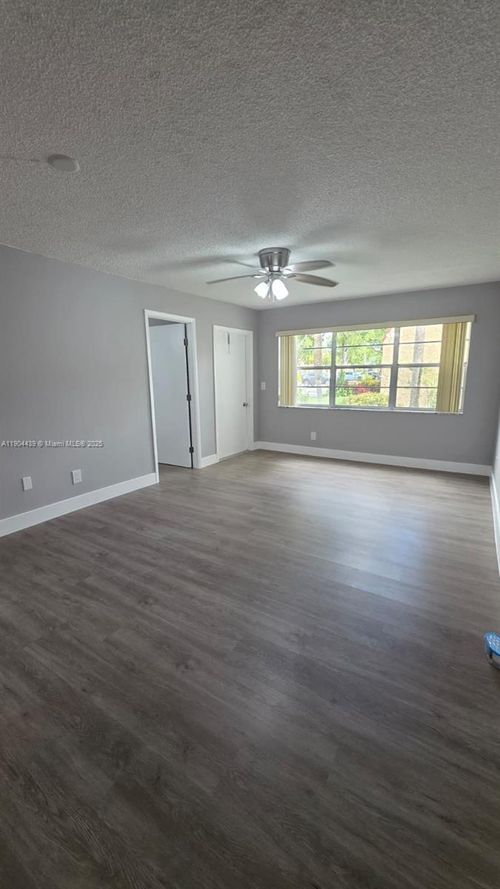 178-178 Lake Evelyn Dr, West Palm Beach, FL, 33411-2030 | Card Image