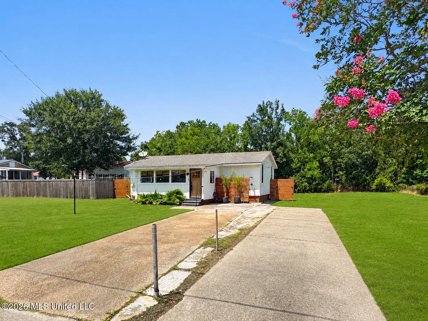 Residential in Waveland 4