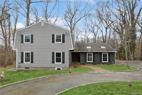 49 Overhill Rd, Wading River, NY, 11792-1614 | Card Image