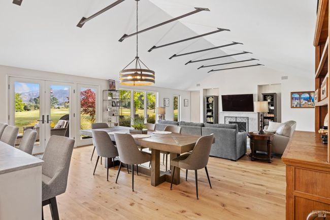 333 Oak Leaf Circle, House other with 3 bedrooms, 2 bathrooms and 4 parking in Santa Rosa CA | Image 9