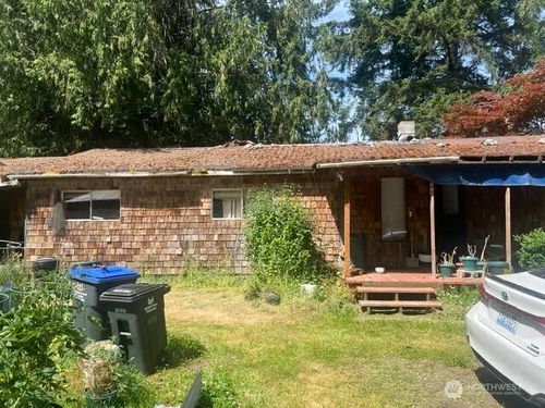 10395 Ne Pine Way, Bainbridge Island, WA, 98110-3705 | Card Image