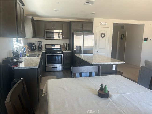 10338 Saddleback Dr, House other with 3 bedrooms, 2 bathrooms and 2 parking in Adelanto CA | Image 16