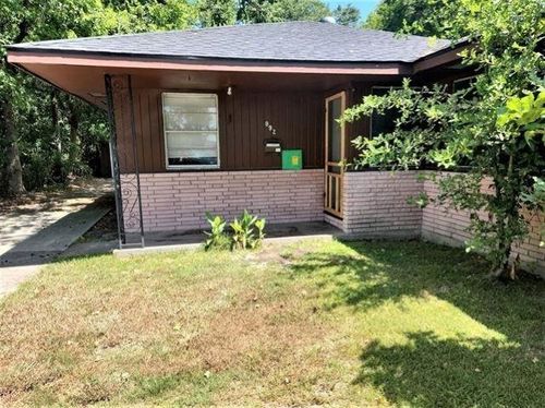 890 Harriot St, Beaumont, TX, 77705-2235 | Card Image