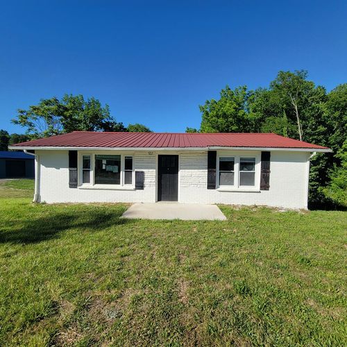 3361 Midway Rd, Smithville, TN, 37166-7066 | Card Image