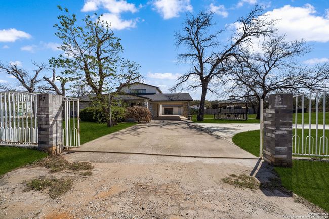 57 Gateway Dr, House other with 4 bedrooms, 2 bathrooms and null parking in Poteet TX | Image 32