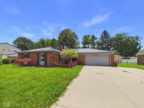 1727 Oakwood Dr, Anderson, IN, 46011-1030 | Card Image