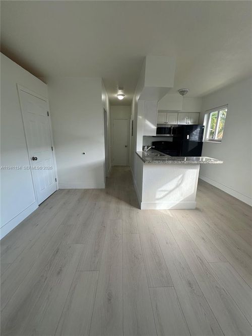 apt-5-12101 Griffing Blvd, North Miami, FL, 33161-5459 | Card Image