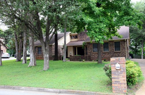 1726 Wiltshire Dr, Murfreesboro, TN, 37129-1083 | Card Image