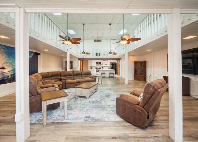 5 W Mesquite Ave, House other with 2 bedrooms, 2 bathrooms and null parking in Rogers TX | Image 4