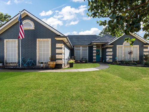 102 Oakwood Place, Joshua, TX, 76058 | Card Image