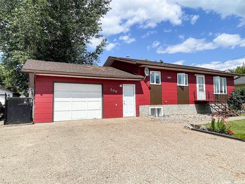 509 6th Ave W, Meadow Lake, SK, S9X1B4 | Card Image