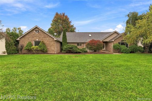 3793 Lakeridge Ct, Lake Orion, MI, 48360-2505 | Card Image