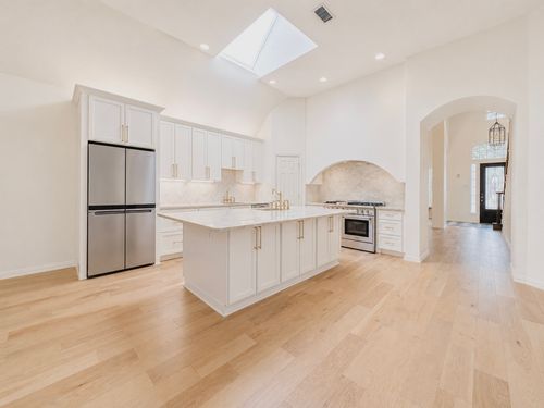 18283 Meandering Way, Dallas, TX, 75252-2766 | Card Image