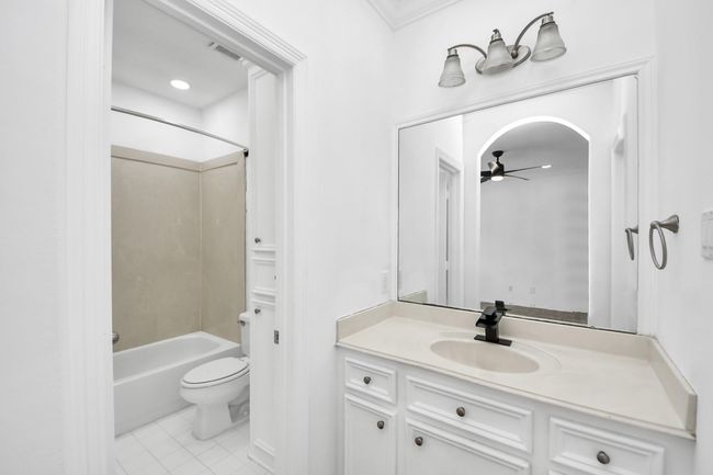 Third bathroom inside fourth room | Image 32