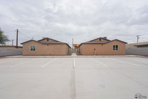 1921 S Walnut Ave, Yuma, AZ, 85364-5742 | Card Image