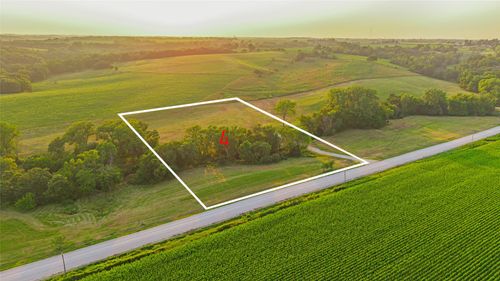 Lot 4 Hogback Brg, Earlham, IA, 50072 | Card Image