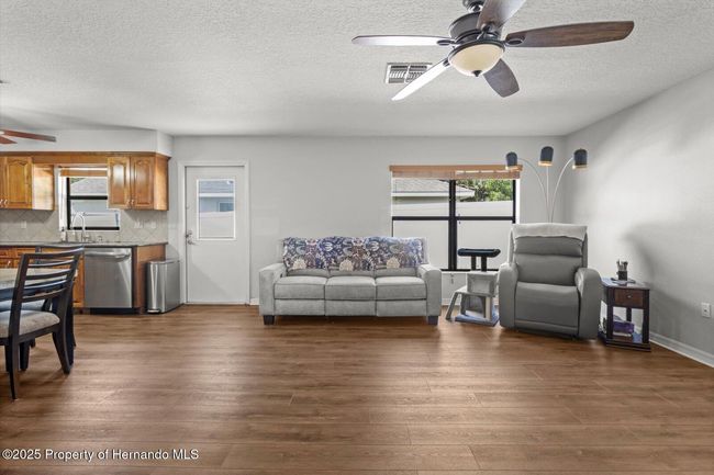 Suite Kitchen/ family room combination | Image 31