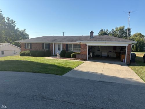 1031 W 11th St, Rushville, IN, 46173-1042 | Card Image