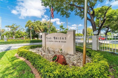 apt-b304-7125 Nw 186th St, Hialeah, FL, 33015-8338 | Card Image