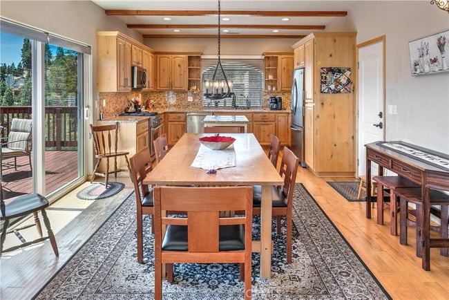 Dine-in Kitchen | Image 8