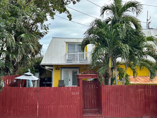 3210 Eagle Ave, Key West, FL, 33040-4648 | Card Image