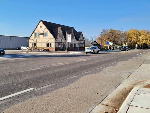 400 Parker Ave W, Dassel, MN, 55325-2211 | Card Image