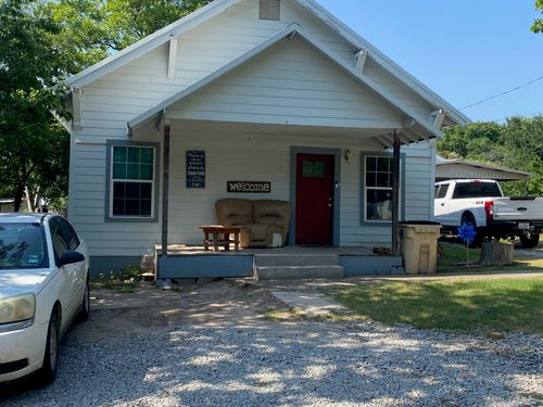 602 W Walcott Ave, Comanche, TX, 76442-2272 | Card Image