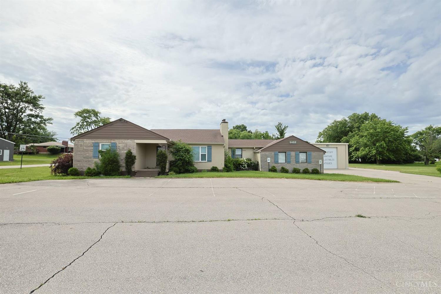 9452 Cincinnati Columbus Rd, West Chester, OH 45069
