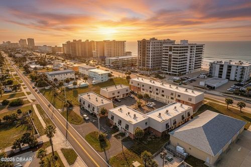 19-3750 S Atlantic Ave, DAYTONA BEACH SHORES, FL, 32118-7258 | Card Image