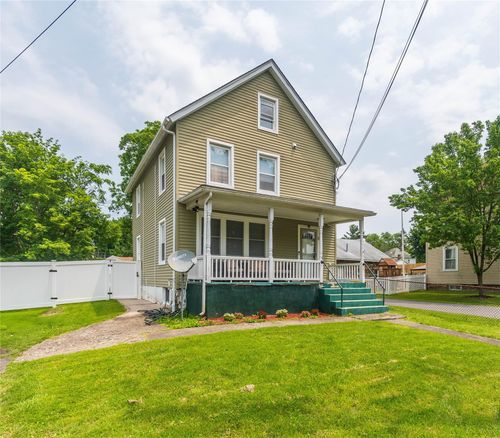 5 James St, Harriman, NY, 10926-3228 | Card Image