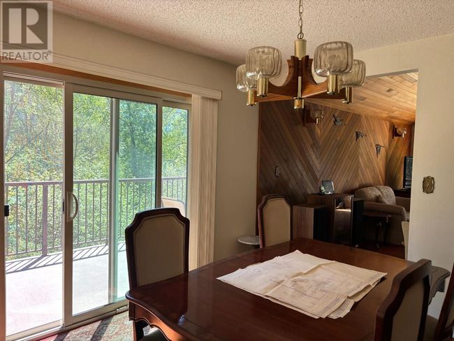 1374 Highway 3 B, House other with 5 bedrooms, 2 bathrooms and 4 parking in Montrose BC | Image 7