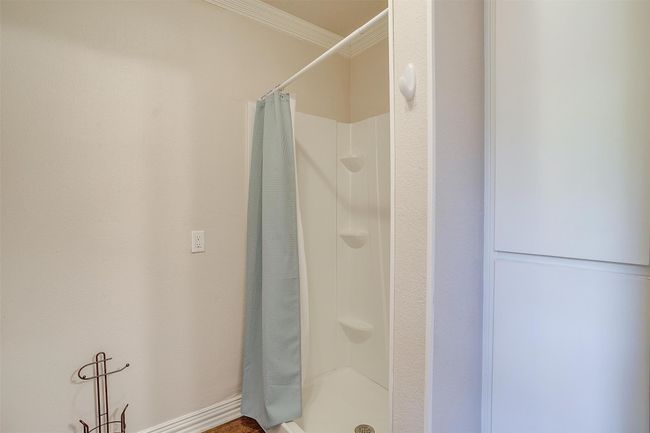 2309 Honeysuckle Ave, House other with 3 bedrooms, 2 bathrooms and null parking in Fort Worth TX | Image 34