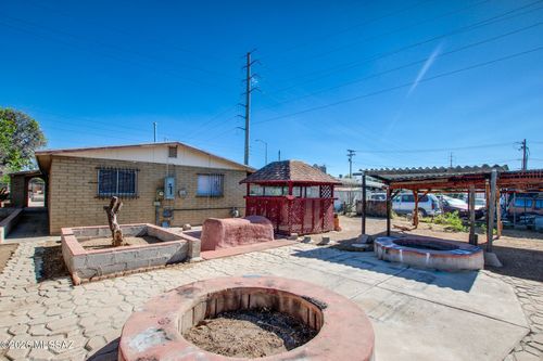 872 W Glenn St, Tucson, AZ, 85705-4120 | Card Image