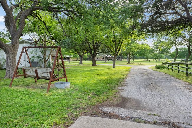 5899 Cedar Ridge Dr, Home with 4 bedrooms, 3 bathrooms and null parking in Midlothian TX | Image 14