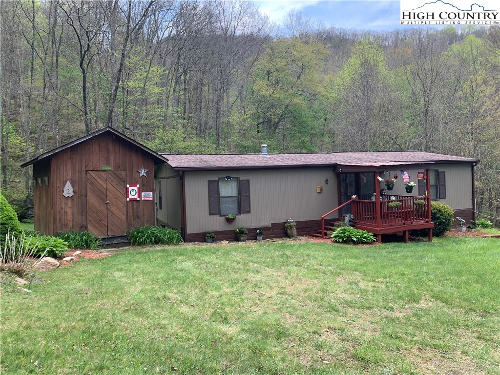 Beechwood Cir, Creston, NC 28615
