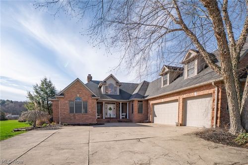 8114 Lisbon St E, East Canton, OH, 44730-2024 | Card Image
