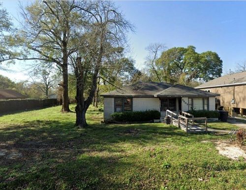 3803 Milbrad St, Houston, TX, 77026-4725 | Card Image