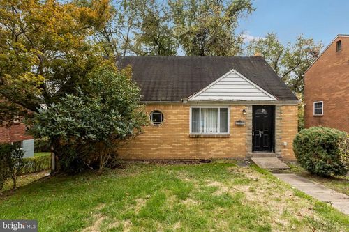 7841 Mark Dr, Verona, PA, 15147-1542 | Card Image