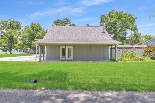 241 Bluff Dr, Livingston, TX, 77351-8002 | Card Image