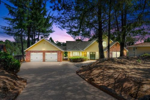 2083 Squaw Run Ct, Cool, CA, 95614-2543 | Card Image