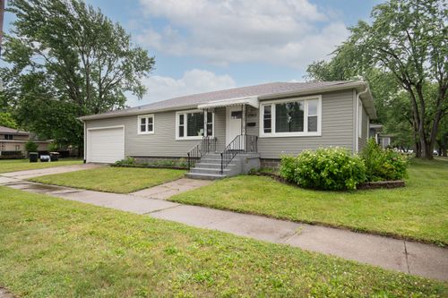 17903 Park Ave, Lansing, IL, 60438-2245 | Card Image