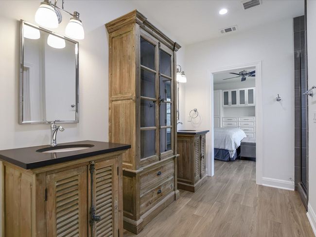 1332 S Lakeside Dr, House other with 4 bedrooms, 3 bathrooms and null parking in Burnet TX | Image 17