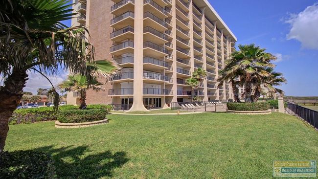 APT-207G - 2800G Gulf Blvd, Condo with 3 bedrooms, 3 bathrooms and 1 parking in South Padre Island TX | Image 37