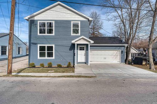 110 E Gray St, Newburgh, IN, 47630-1321 | Card Image