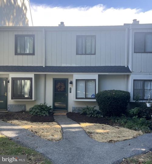 401 Summit House, WEST CHESTER, PA, 19382-6556 | Card Image