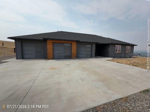 28533 S 1545 Pr Sw, Prosser, WA, 99350-5044 | Card Image