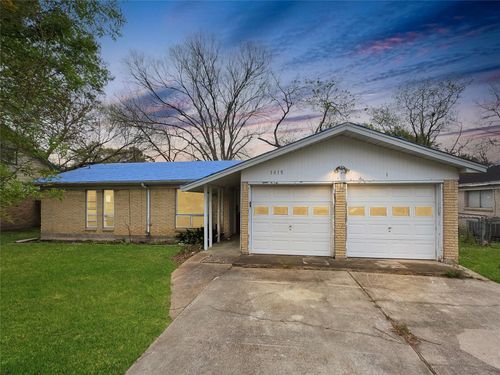 1615 3rd St, League City, TX, 77573-2607 | Card Image